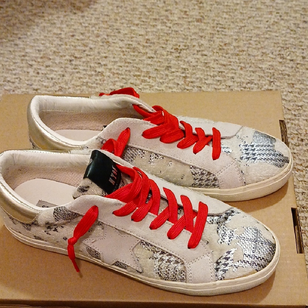 Golden Goose Steven Madden Women's 11 Sneakers with Red Accents Leather